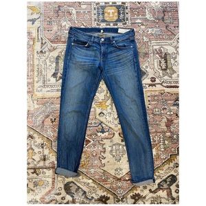 Mid rise, boyfriend fit, rag and bone jeans.